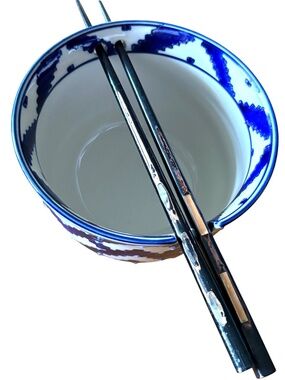 bowl dish blue white ceramic Asian design chopsticks holder NWOT 3x4